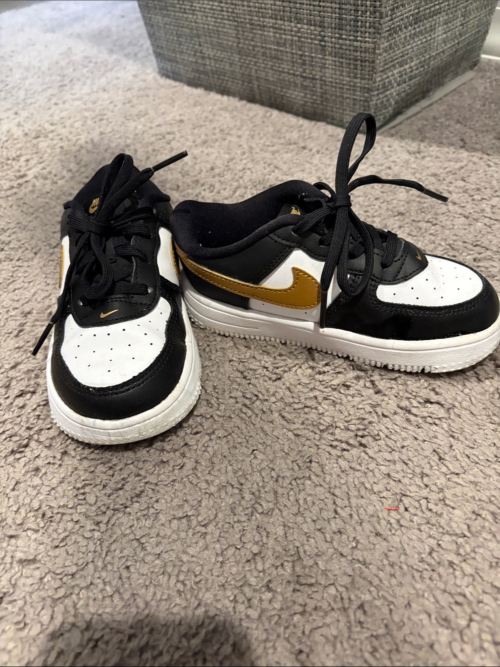 Kids Nike Air Force 1- Nike: Low-Top Sneakers in Black, White & Gold